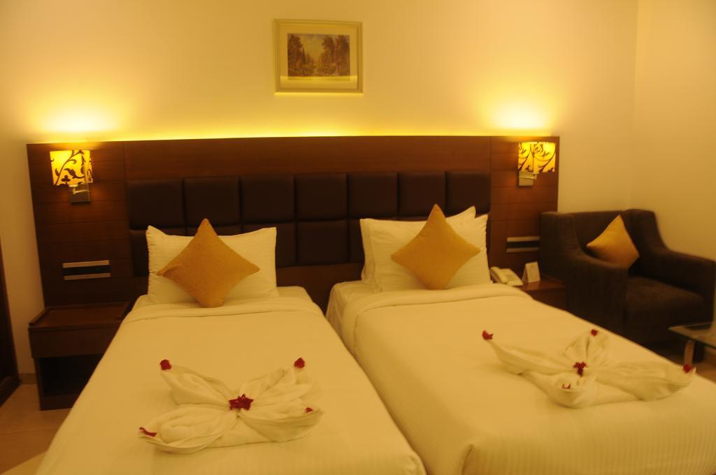 Hotel Nk Grand Park Airport Hotel Chennai Exterior photo