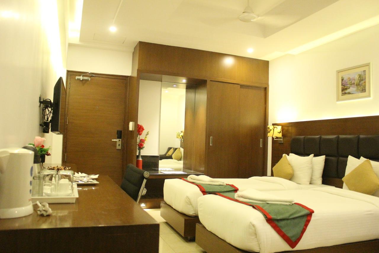 Hotel Nk Grand Park Airport Hotel Chennai Exterior photo