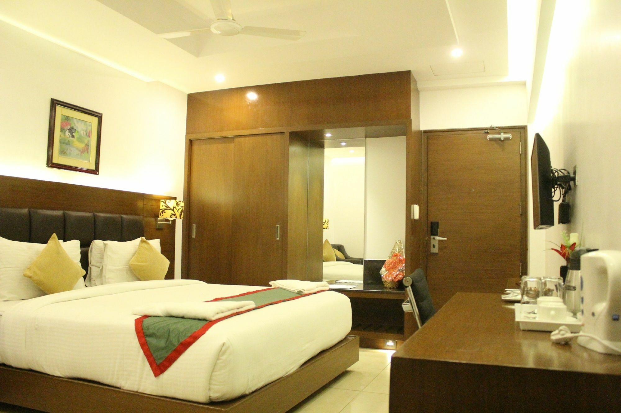 Hotel Nk Grand Park Airport Hotel Chennai Exterior photo